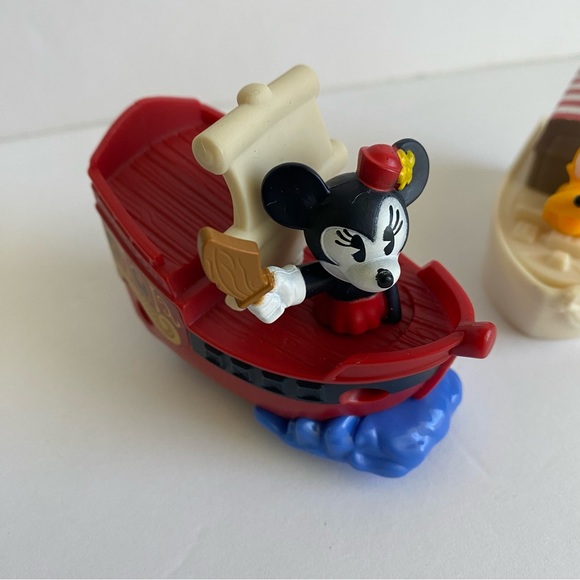 3/$12 ✅ Disney World 50th 2022 McDonalds Toys Minnie Pirates Pluto Jungle Cruise - Picture 4 of 5